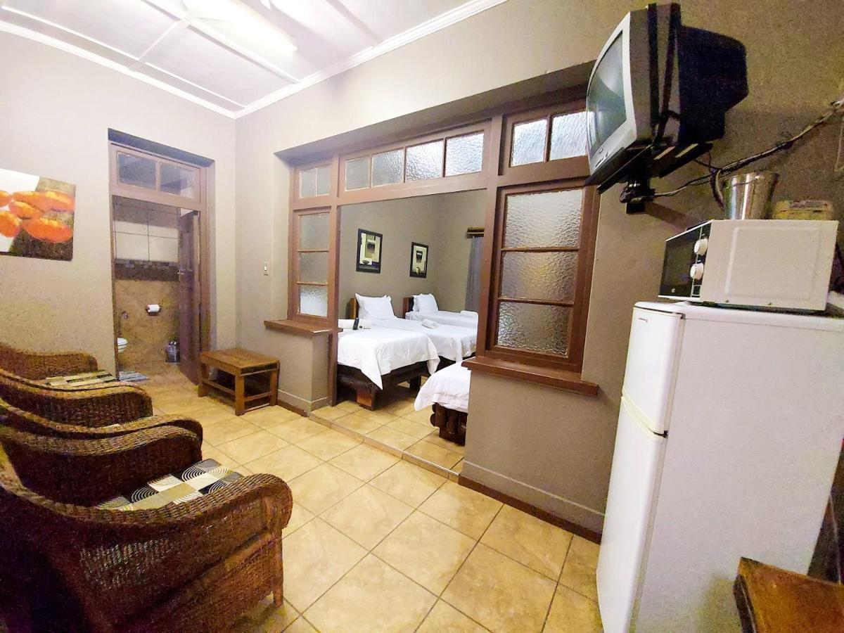 Sundown Lodge كوماتيبورت الغرفة الصورة